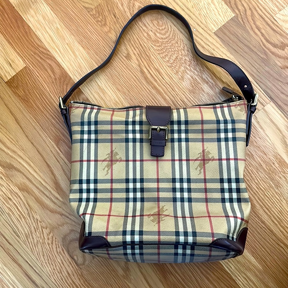 EUC Vintage Burberry Purse